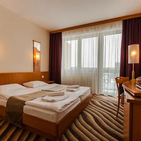 Premium Panorama Hotel 4*