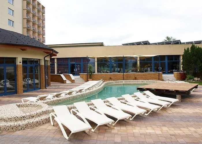 Premium Panoráma Hotel 4*